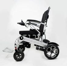 Load image into Gallery viewer, EZYCHAIR EG-AO90 Electric Foldable Wheelchair For the Elderly (7669169815713)
