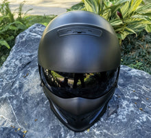 Load image into Gallery viewer, RIDEREADY Full Face Carbon High Quality Stylish Motorcycle Helmet (7675528773793)
